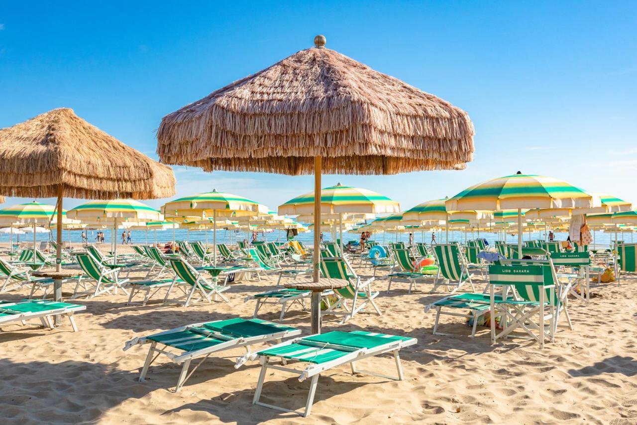 Case Vacanze Blue Bay Resort Roseto Degli Abruzzi Esterno foto