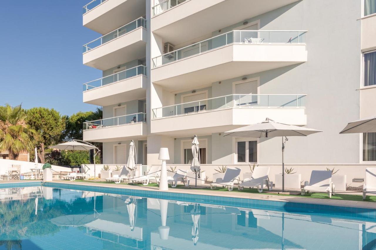 Case Vacanze Blue Bay Resort Roseto Degli Abruzzi Esterno foto