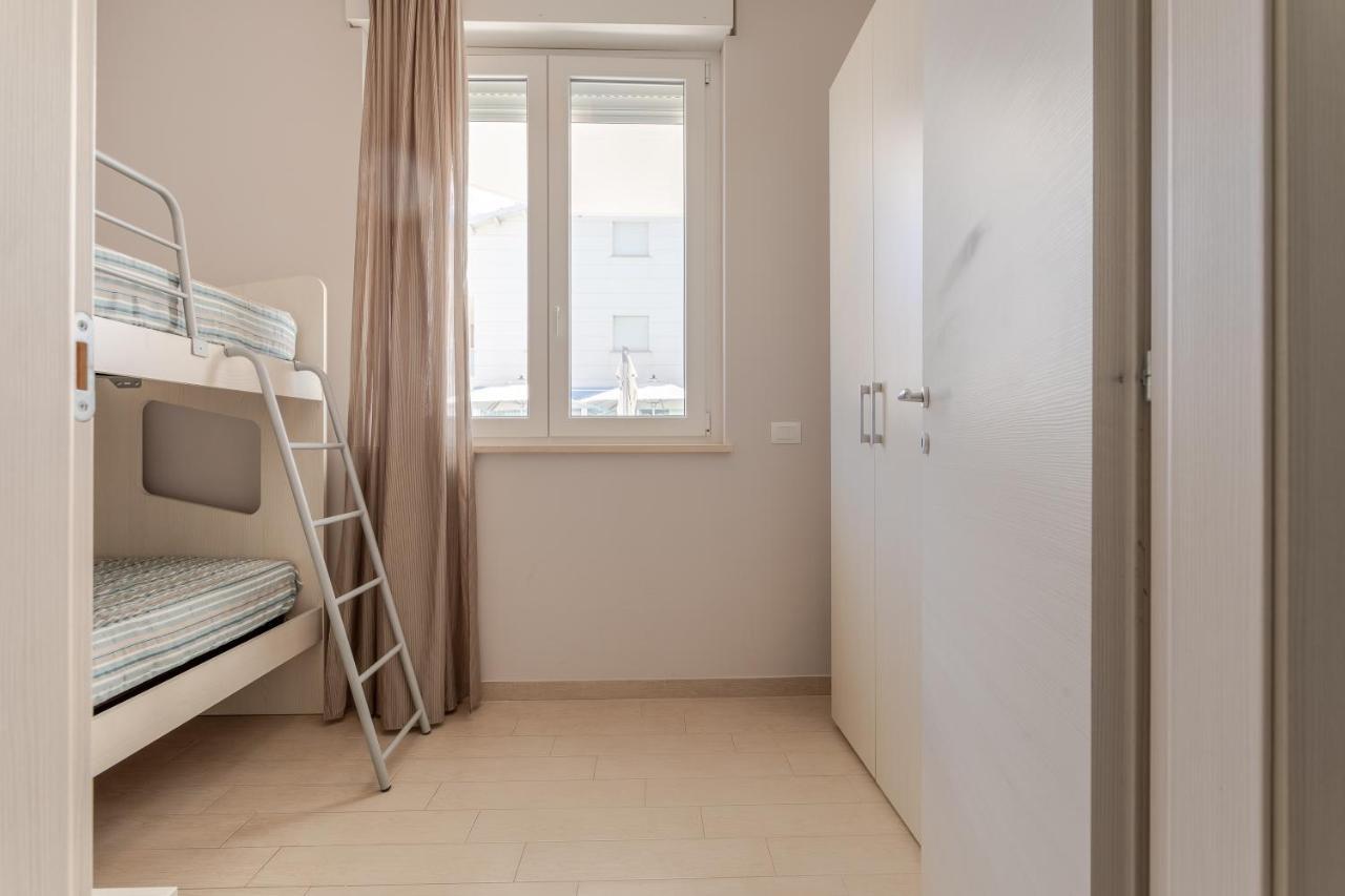 Case Vacanze Blue Bay Resort Roseto Degli Abruzzi Esterno foto