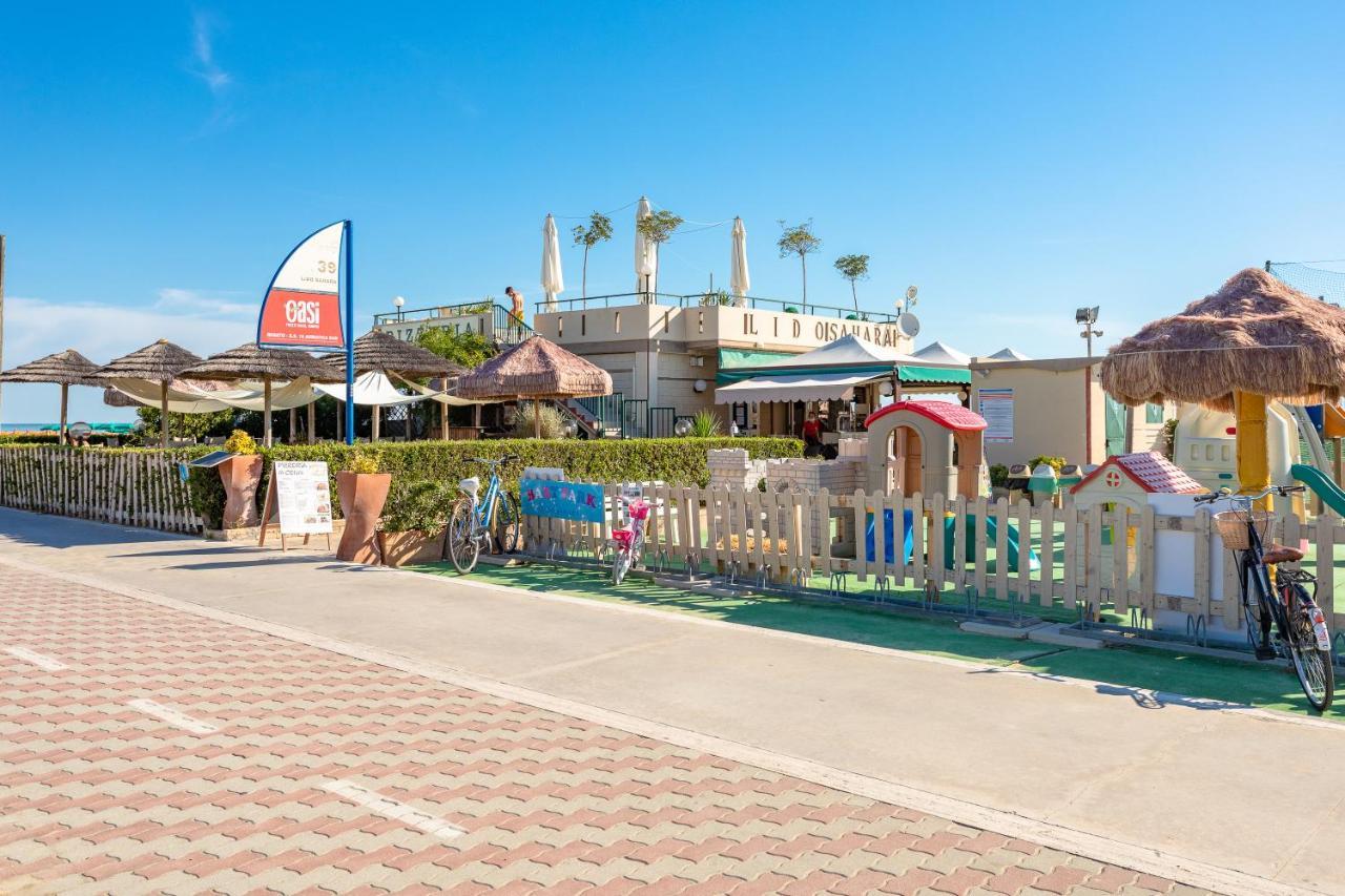 Case Vacanze Blue Bay Resort Roseto Degli Abruzzi Esterno foto
