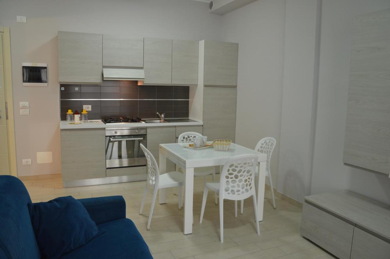 Case Vacanze Blue Bay Resort Roseto Degli Abruzzi Esterno foto